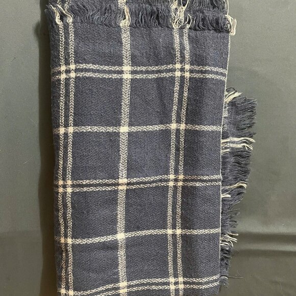 Accessories - Cozy Checkered Scarf